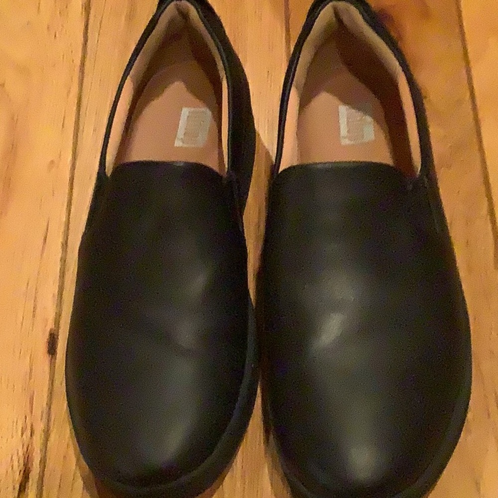 New Fitflop Navy Women's Loafers like new used one time.